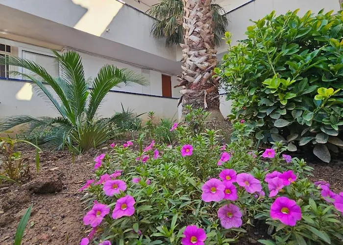 Tu Refugio Vacacional En Rosas